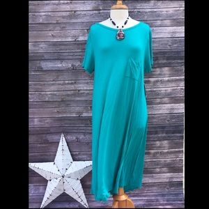LuLaRoe Dresses - LuLaRoe Carly Dress LuLaRoe Dresses - LuLaRoe Carly Dress